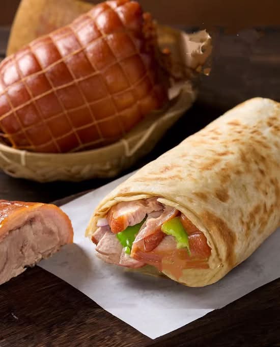 Braised Pork Hock Wrap肘子卷饼